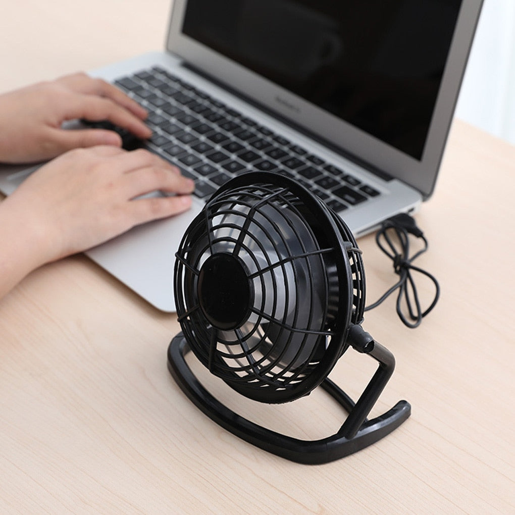 Mini ventilador USB para escritorio carro o habitación plástico