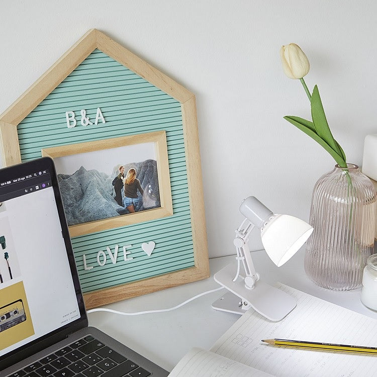 Lámpara LED Ajustable Con Pinza y Cuello Flexible USB 360°