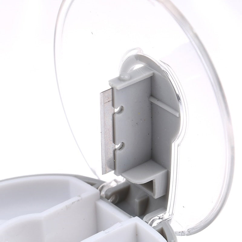 Pastillero con partidor y divisiones para medicamentos