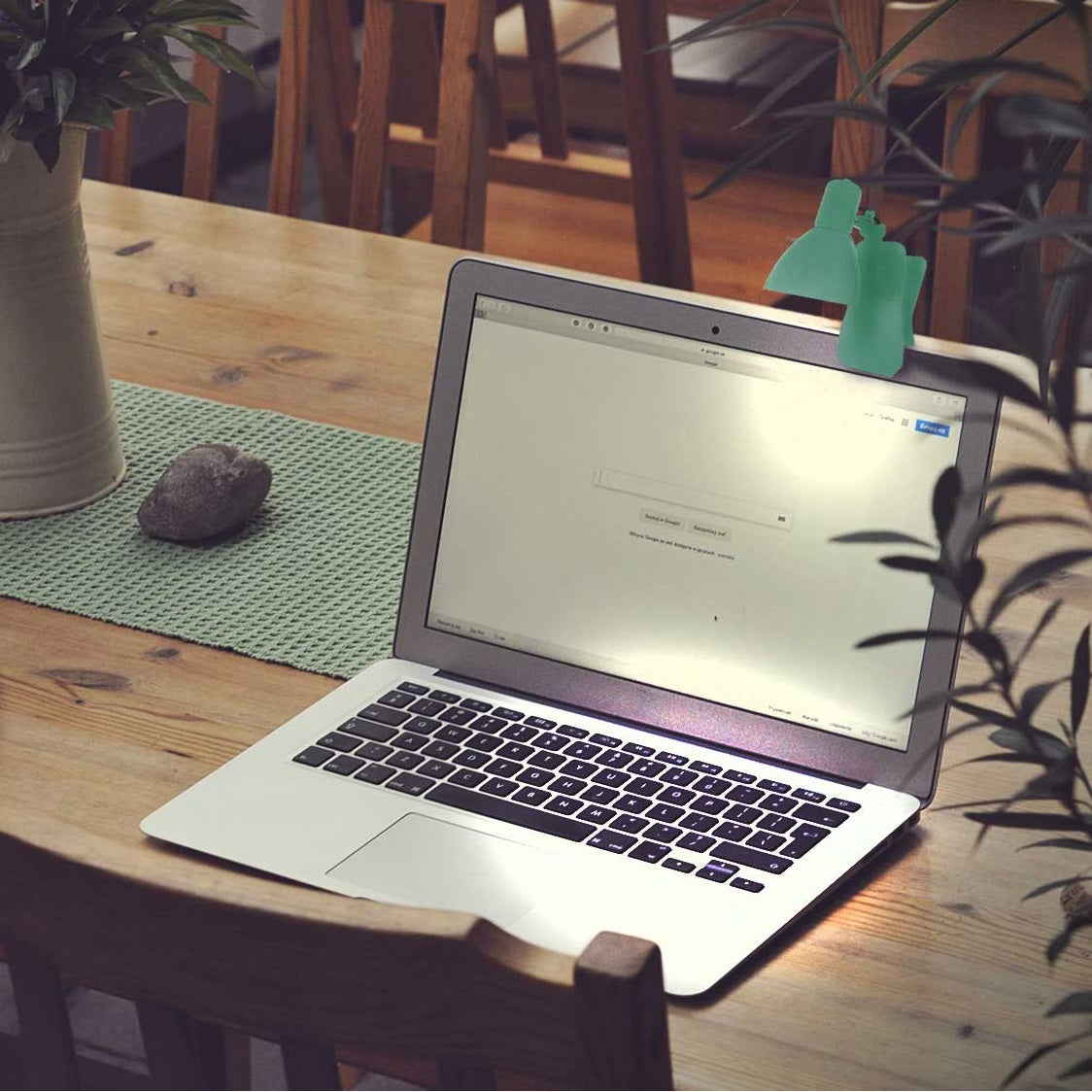 Lámpara LED Ajustable Con Pinza y Cuello Flexible USB 360°